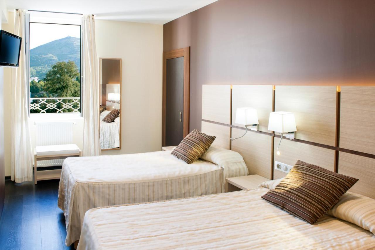 Hotel La Source Lourdes Esterno foto